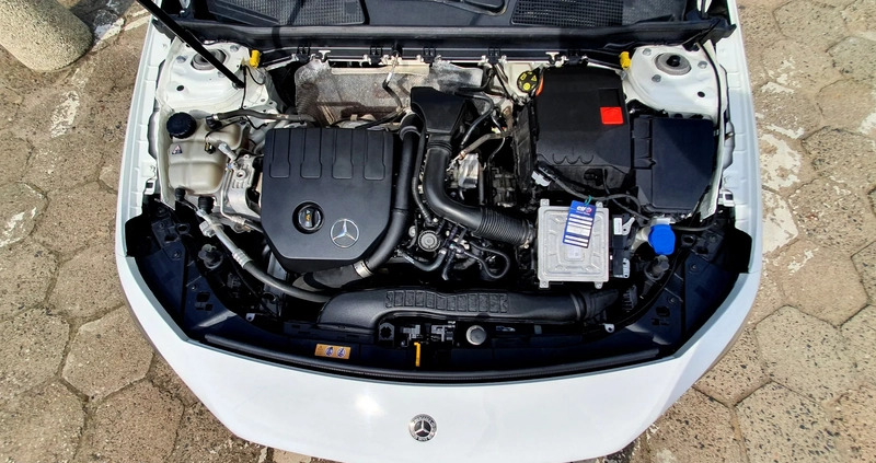 Mercedes-Benz Klasa A cena 105000 przebieg: 65350, rok produkcji 2018 z Szczecin małe 254